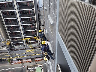 平成29年2月 京都府京都市中京区某分譲マンション 外壁タイル調査 大阪を中心に外壁調査を行い皆様のお役に立つ 株式会社テクニカル